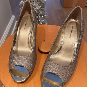 Bandolino Women's Sparkling Peep Toe Heels - Gold